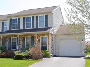 4184 Green Park Dr, Mount Joy, PA 17552