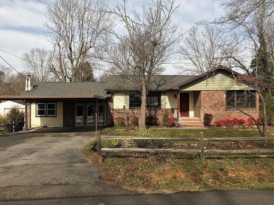 1st image of 2121 Sandra Dr