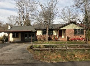 2121 Sandra Dr, Knoxville, TN 37918