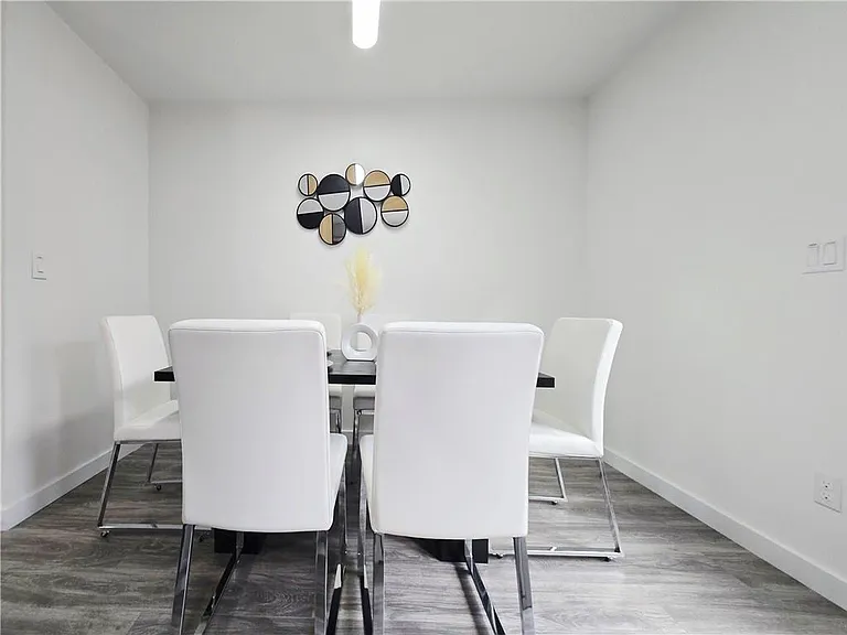 2529 Piering Dr — Photo 25