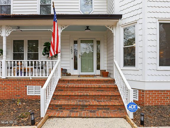 4th image of 157 S Marion Drive