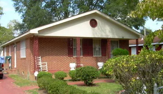503 Jefferies Ave — Photo 1