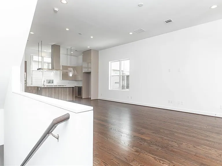 5868 E Post Oak Ln — Photo 10
