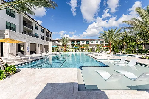 Mosaic Palms Apartments Photo 1