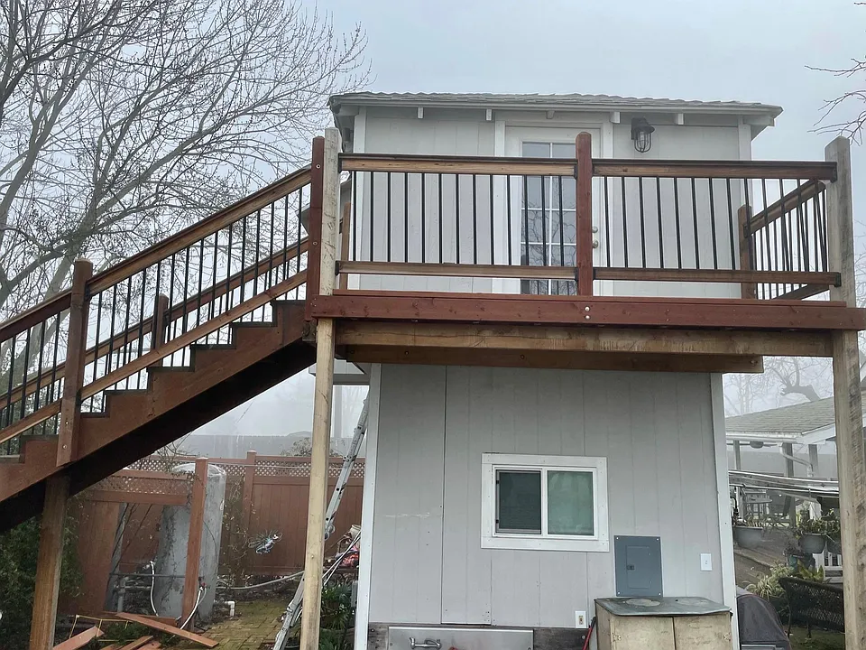 Loft deck