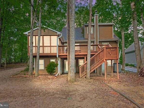 408 Westover Pkwy, Locust Grove, VA 22508