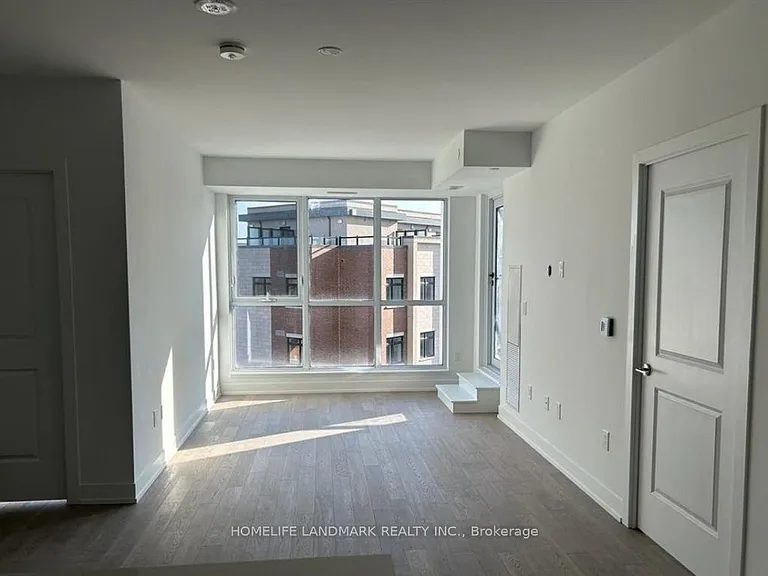 1063 Douglas McCurdy Cmn #310 — Photo 7