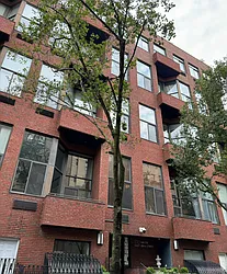 170 East 88th Street in Carnegie Hill