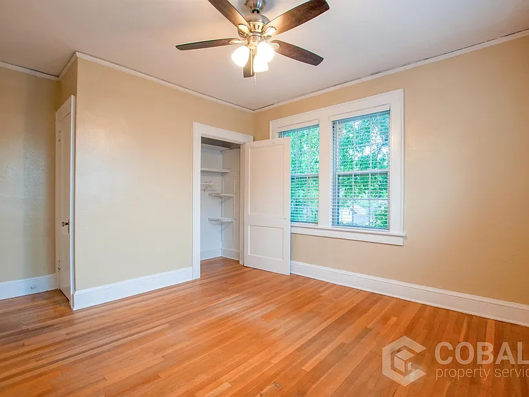 993 N Highland Ave NE #6 — Photo 8