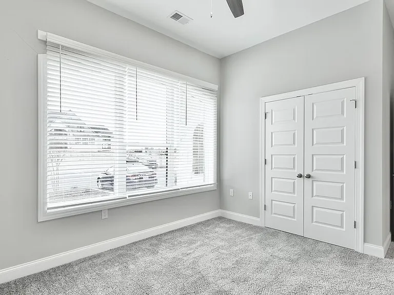 651 Town Center Dr #2103-720SF — Photo 3