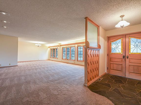 3rd image of 1740 W 3rd Ave