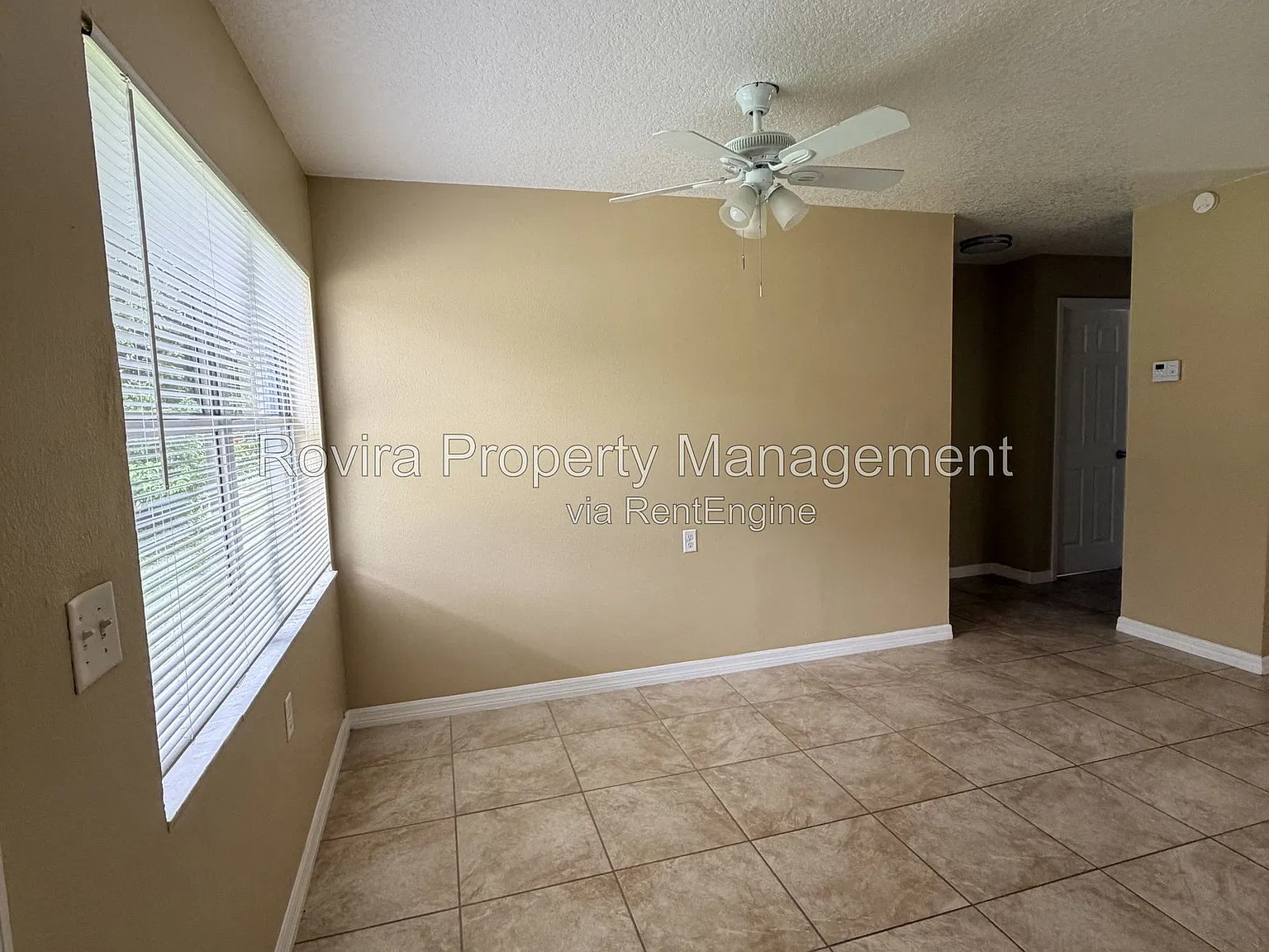 2 bed, 1.0 bath, 725 sqft, $1,795 — Photo 2