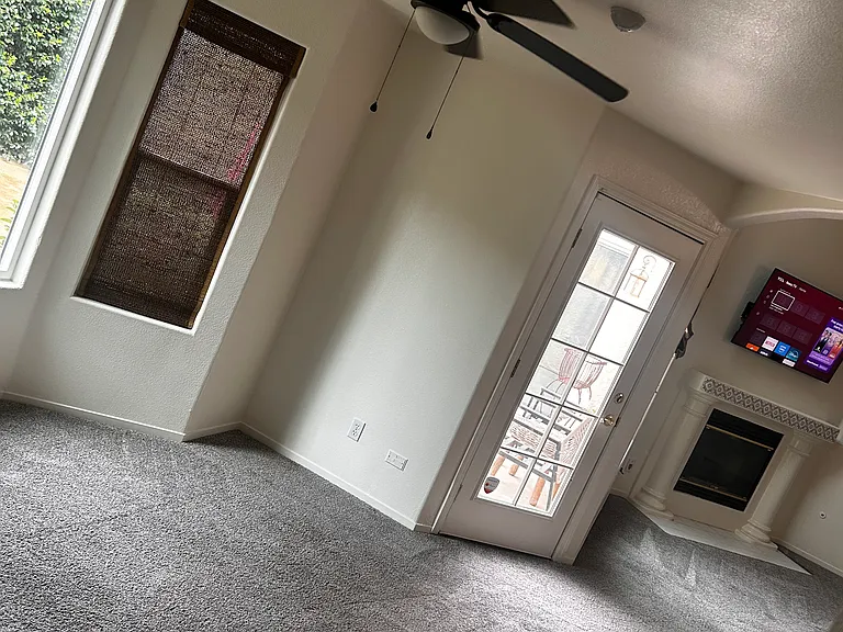 974 E Pennsylvania Ave — Photo 9