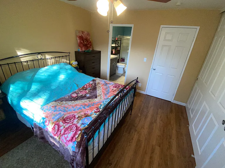 2472 Clear Spring Ct — Photo 8