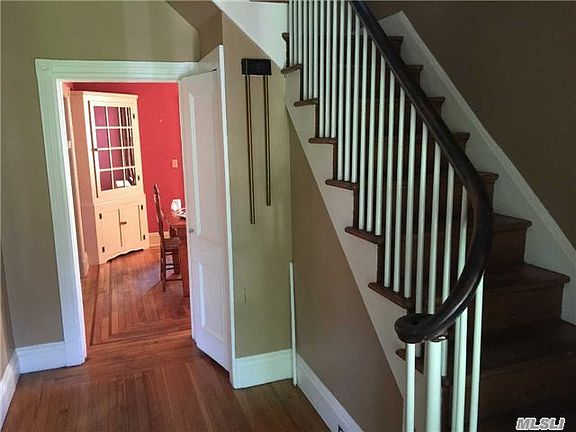 3rd image of 318 Carpenter Ave