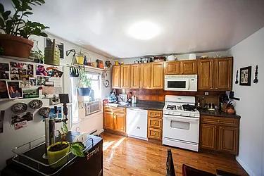 Rented by Metropolitan Realty