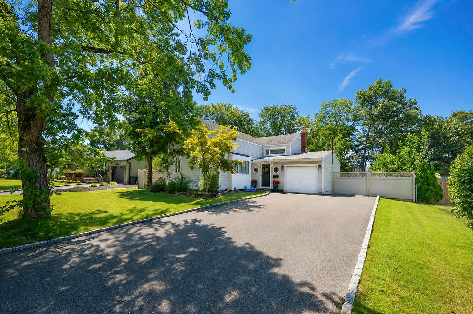4 bed, $5,500 — Photo 3