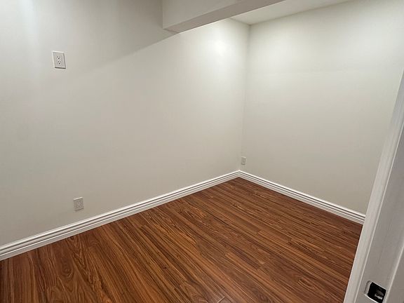 5th image of 315 Manhattan Ave #B