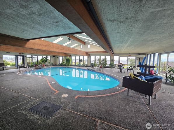 1301 S Third Avenue, Sequim, WA 98382