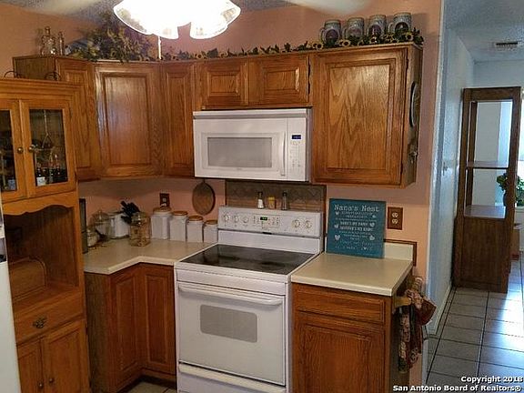 4th image of 2624 Kline Cir