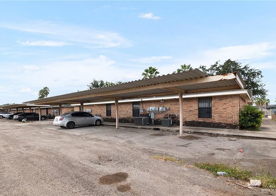 2nd image of 2307 Kimberly Ln