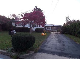 820 Elm St, Reading, PA 19605