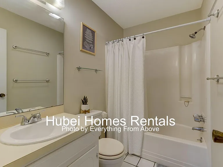 712 Meadowgreen Village Dr #MAIN — Photo 17