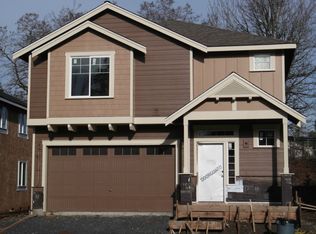 7303 NE 201st Pl, Kenmore, WA 98028