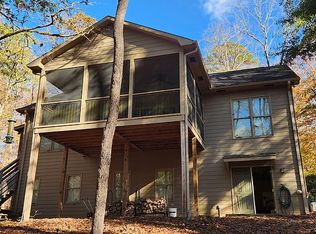 200 Long Cove Dr, Lagrange, GA 30240