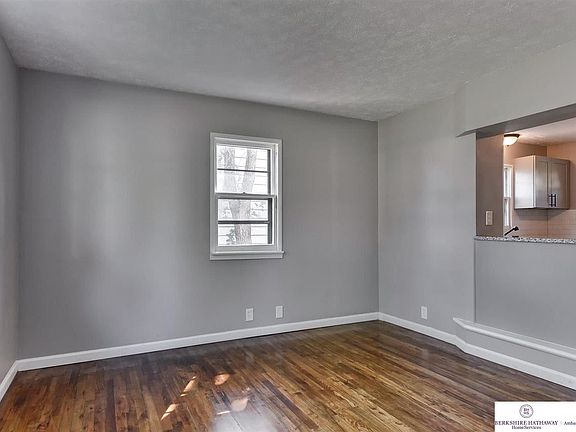 3rd image of 4518 S 61st St