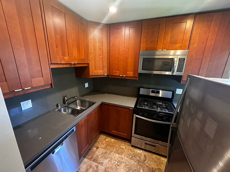1st image of 11956 Gorham Ave APT 12A