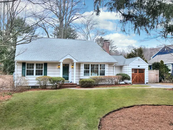 29 Woods Grove Road, Westport, CT 06880