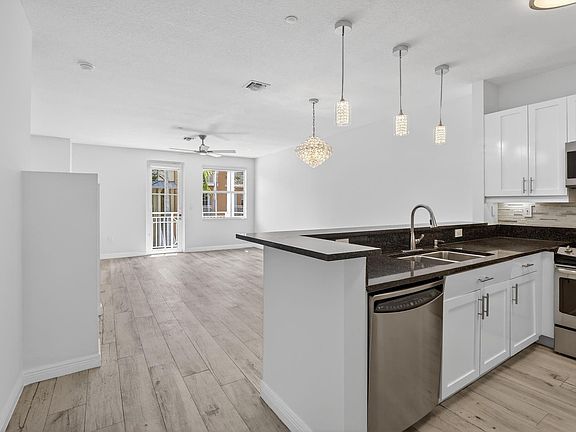 2nd image of 1301 SW 4th Street #1301