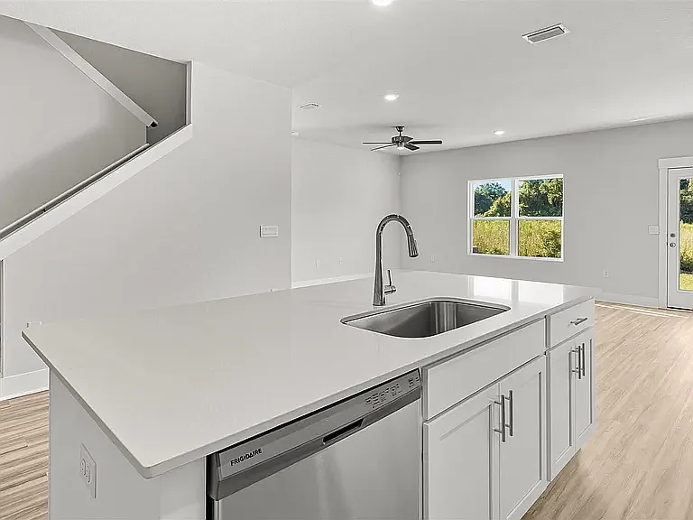5583 Clarity St — Photo 8
