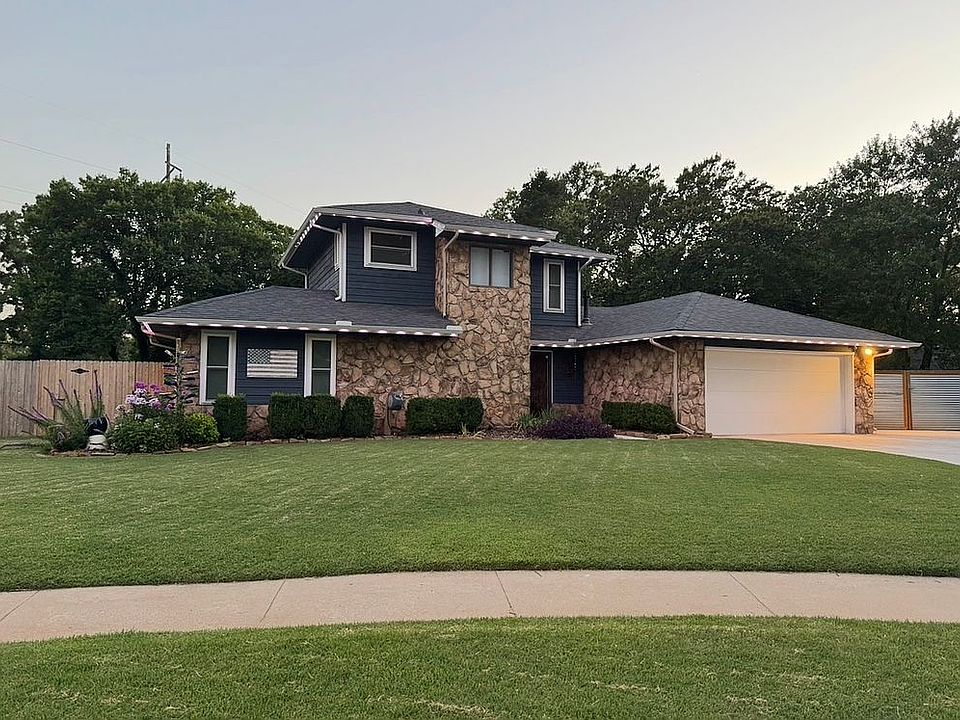 1st image of 526 Boulder Ct