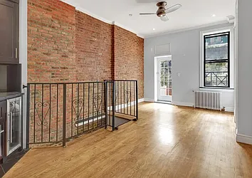 383 Broome Street, #2