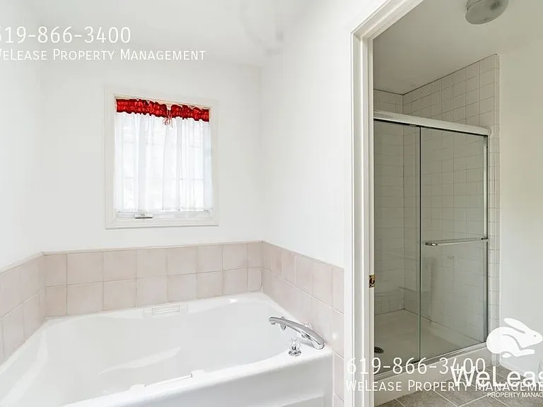2938 Luciernaga St #B — Photo 18
