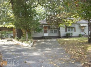 6717 Winn Dr, Lithia Springs, GA 30122