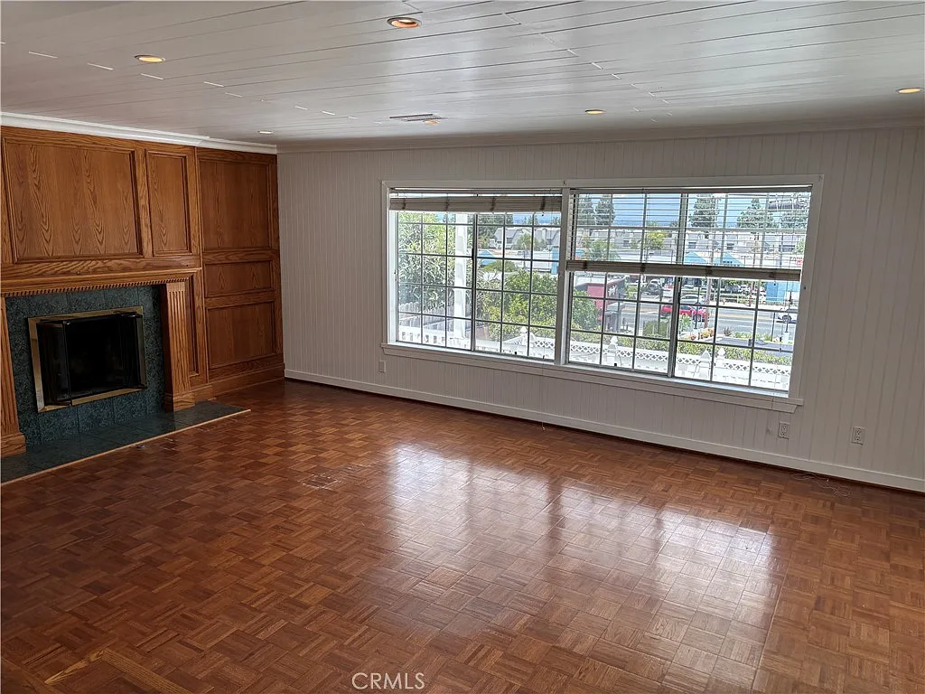2 bed, 1173 sqft, $4,200 — Photo 4