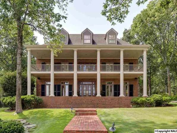 2428 Covemont Dr SE, Huntsville, AL 35801