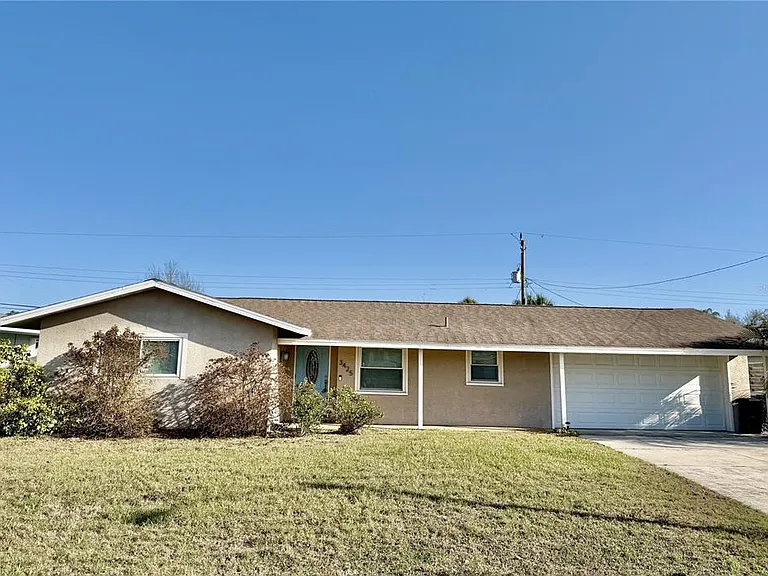 3425 Fairview Dr — Photo 1