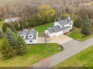 1966 Sky Ranch Ave, Oshkosh, WI 54904