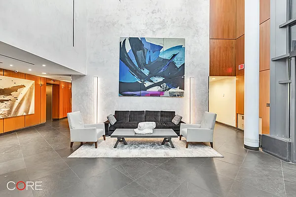 Rented by CORE | media 6