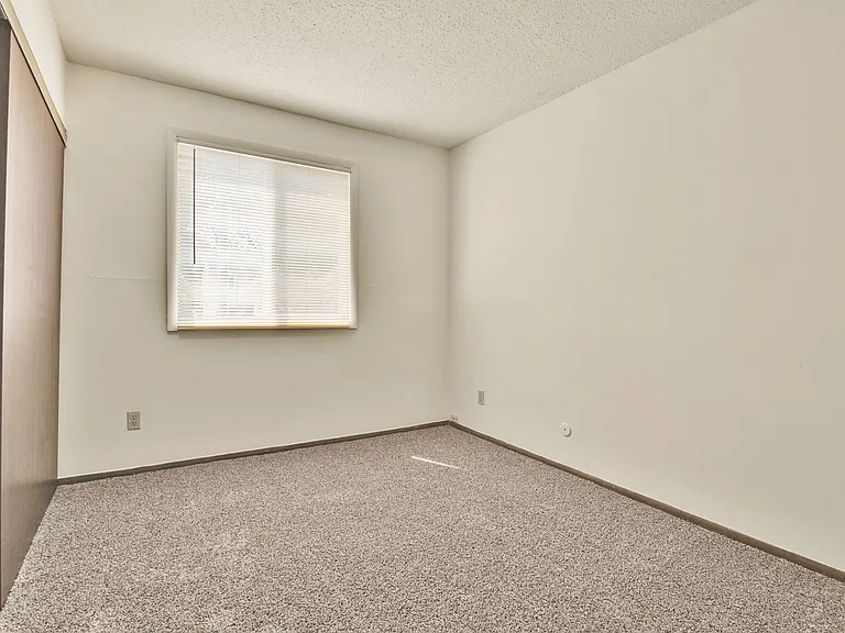 2 Bedroom