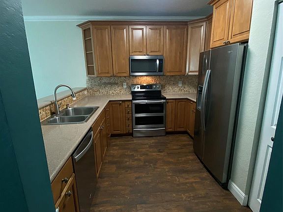 4th image of 3077 NW 92nd Avenue #9