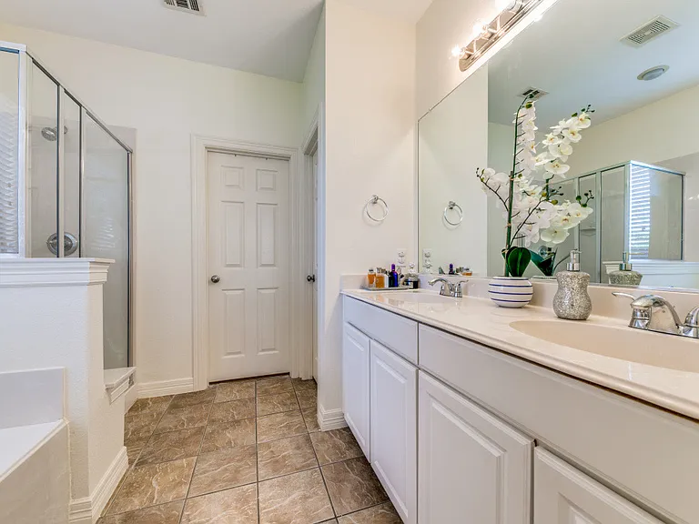 4605 Tina Dr — Photo 10
