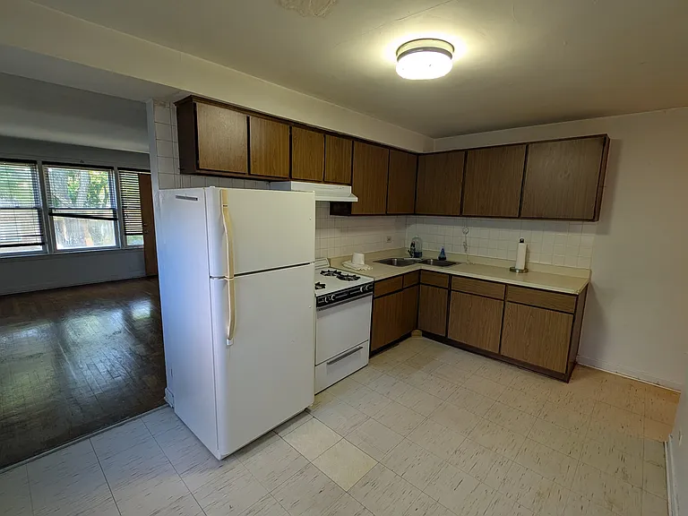 4906 Hull St #2E — Photo 3
