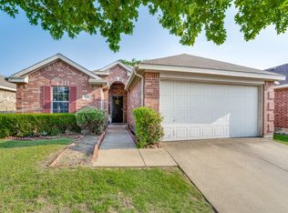 2830 Colt Ln, Dallas, TX 75237
