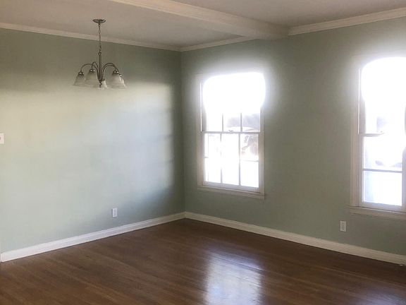 4th image of 454 Kelton Ave #458-1/2