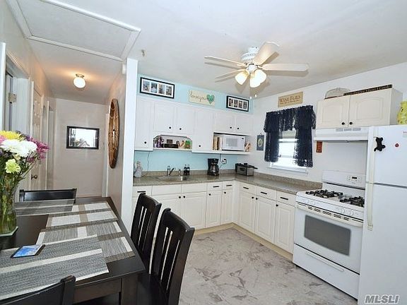 5th image of 81 Conklin St